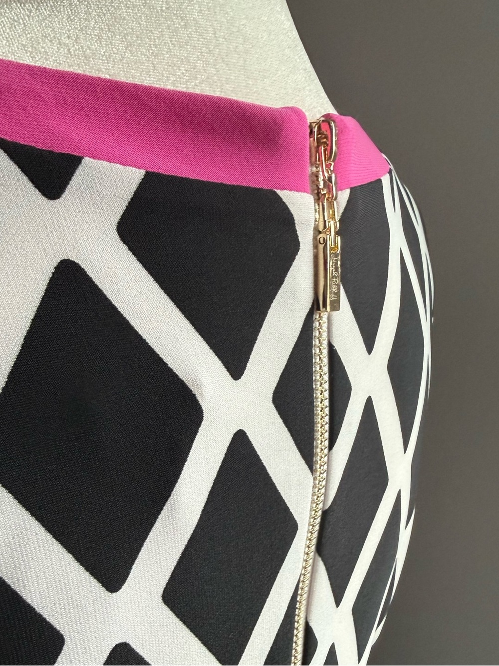 Joseph Ribkoff Dress Black & White Diamond Geometric Print Shift Dress Hot Pink - Picture 9 of 16